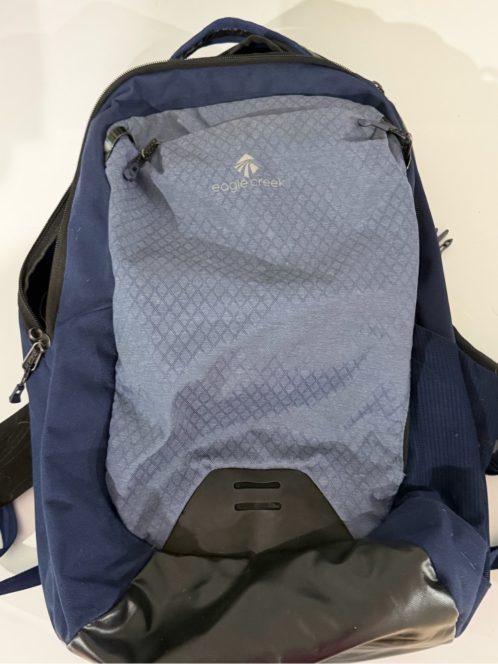 Women’s Eagle Creek Wayfinder 30L backpack Night Blue/ Indigo